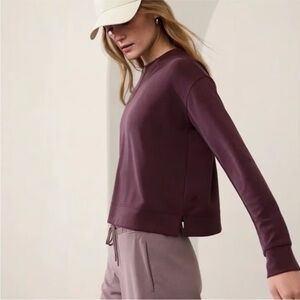 NWT Athleta Seasoft Crewneck Sweatshirt- S